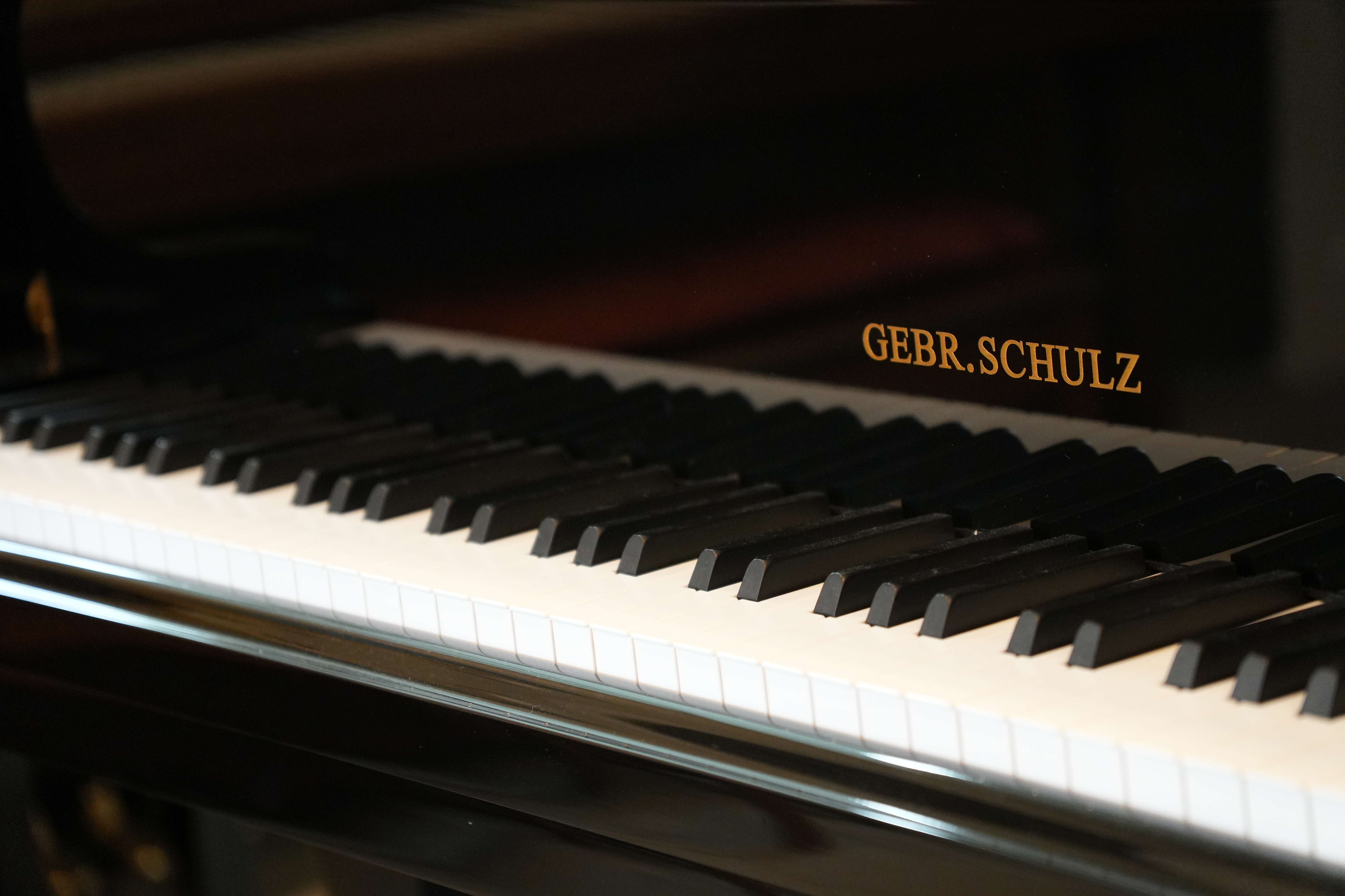 Gerbrüder Schulz GSG-150 Grand Piano – Gallery image – Roberts Pianos Houston