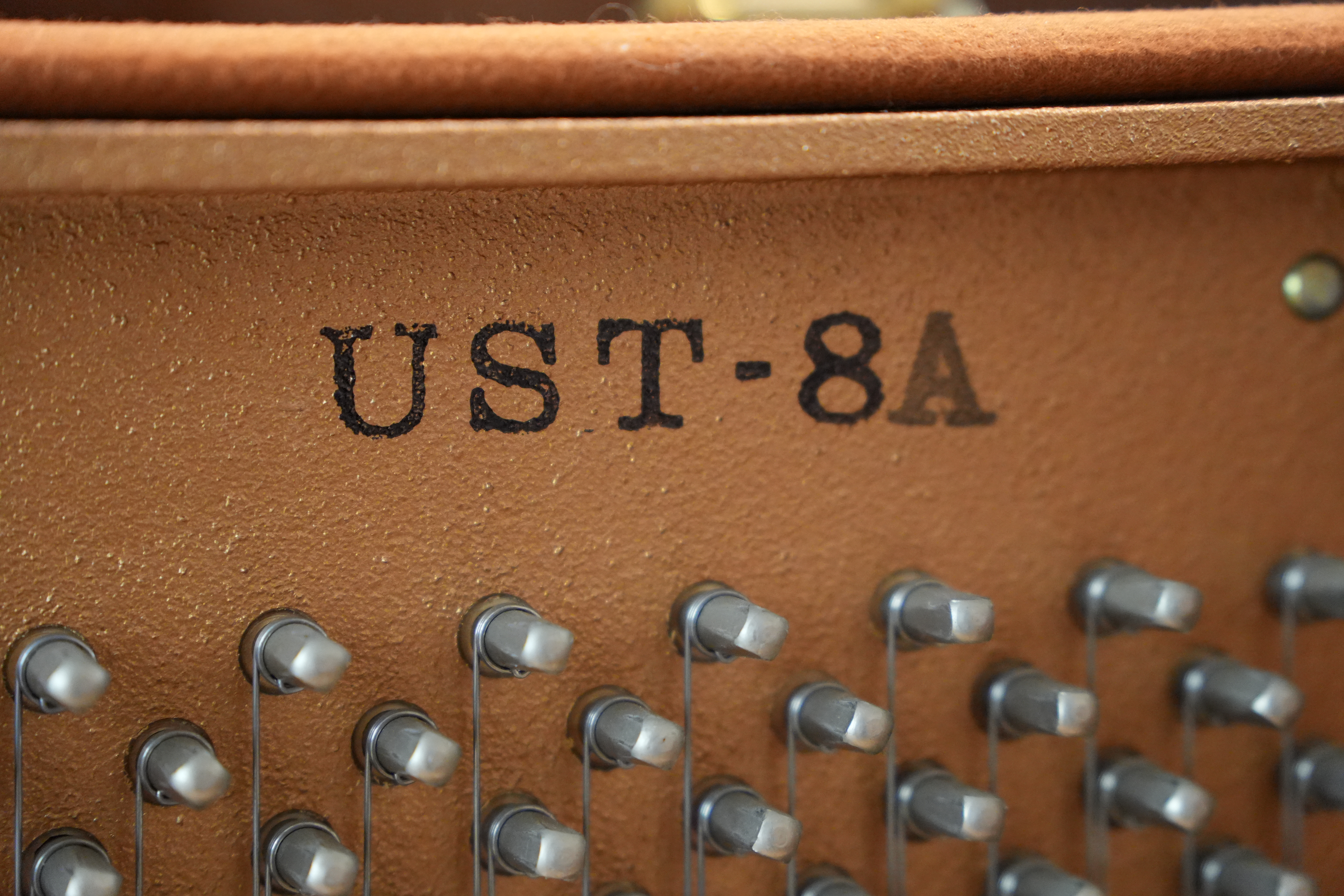 Kawai UST-8A Upright Piano in Light wood / teak-look – Gallery image – Roberts Pianos Houston