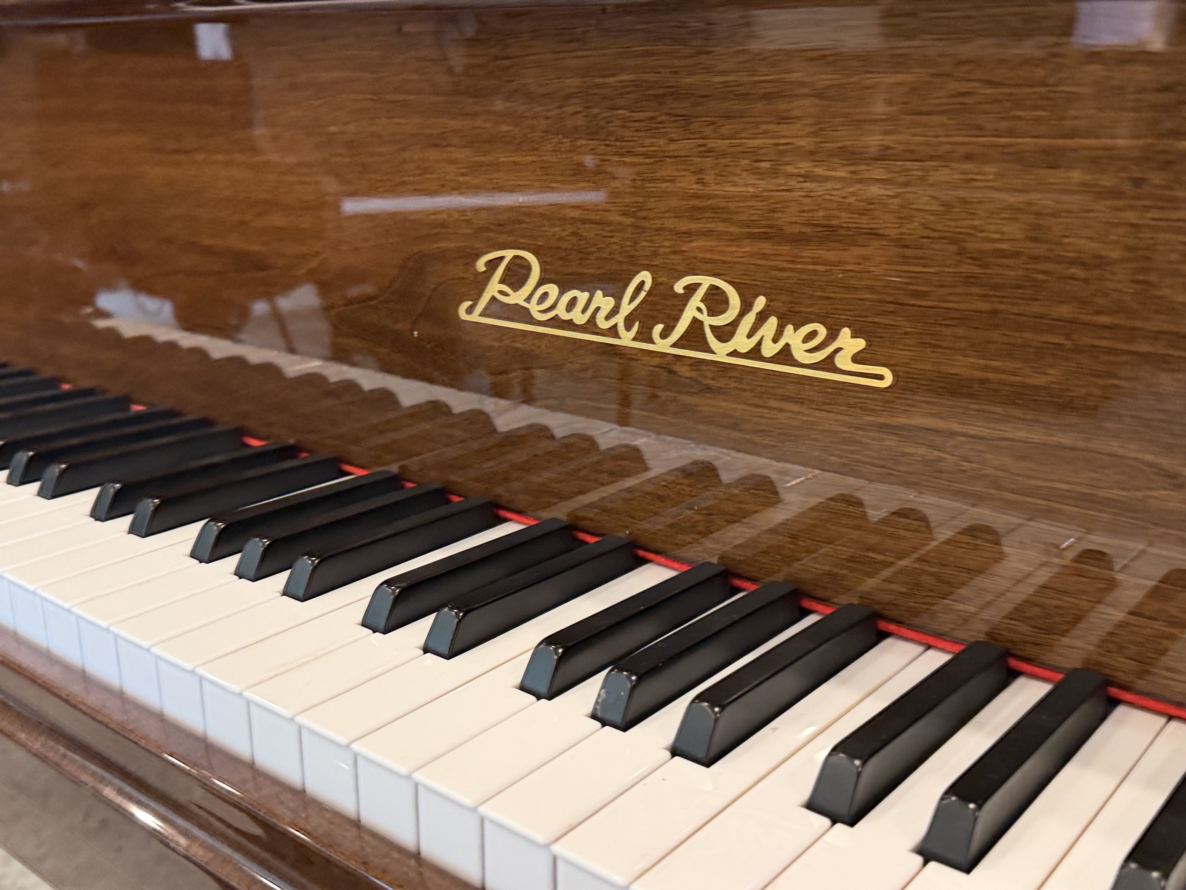 Pearl River GP142 in Mahogany – Gallery image – Roberts Pianos Houston