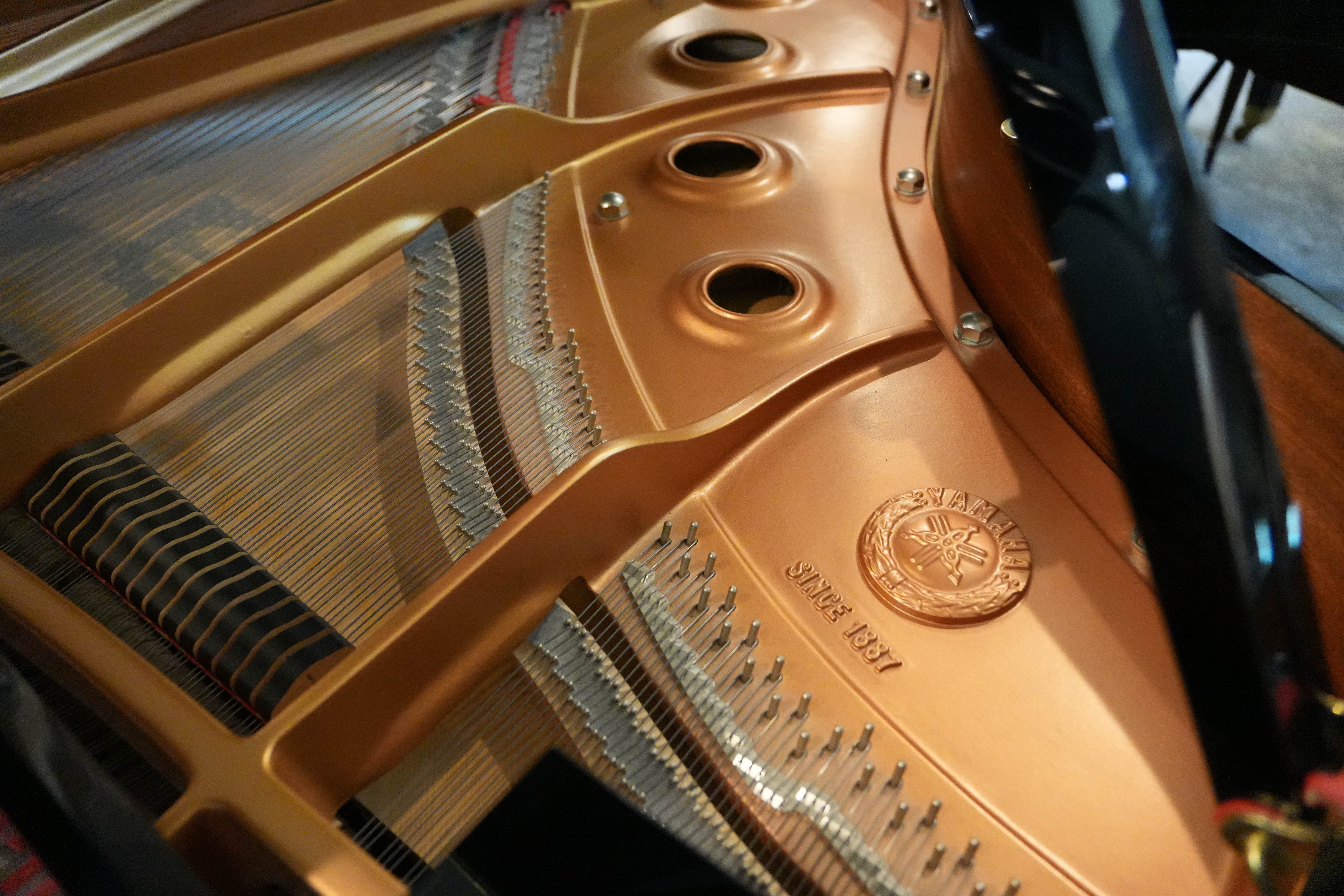 Yamaha GC1 Grand Piano – Gallery image – Roberts Pianos Houston
