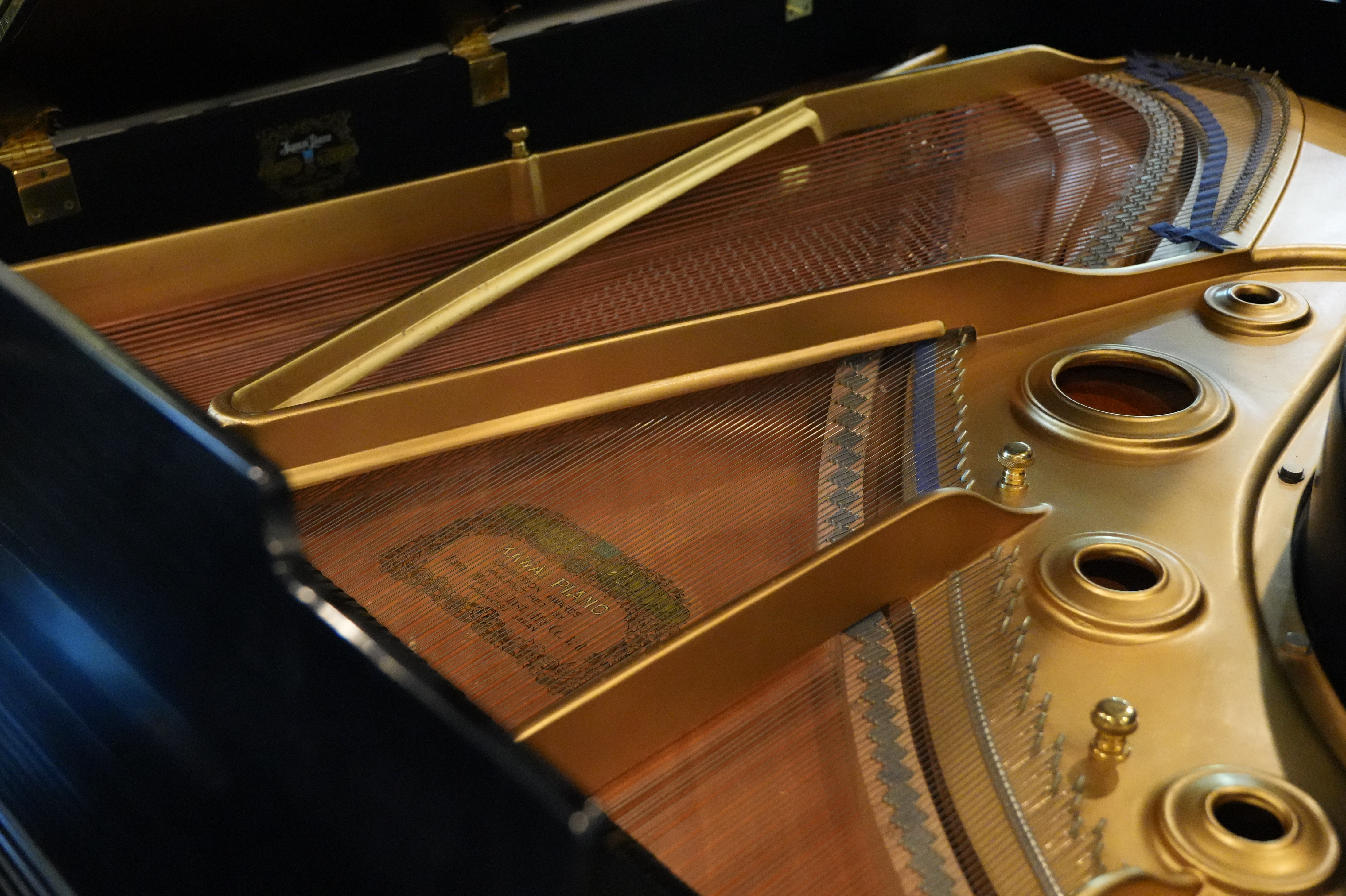 K. Kawai KG-5C Grand Piano in Ebony – Gallery image – Roberts Pianos Houston