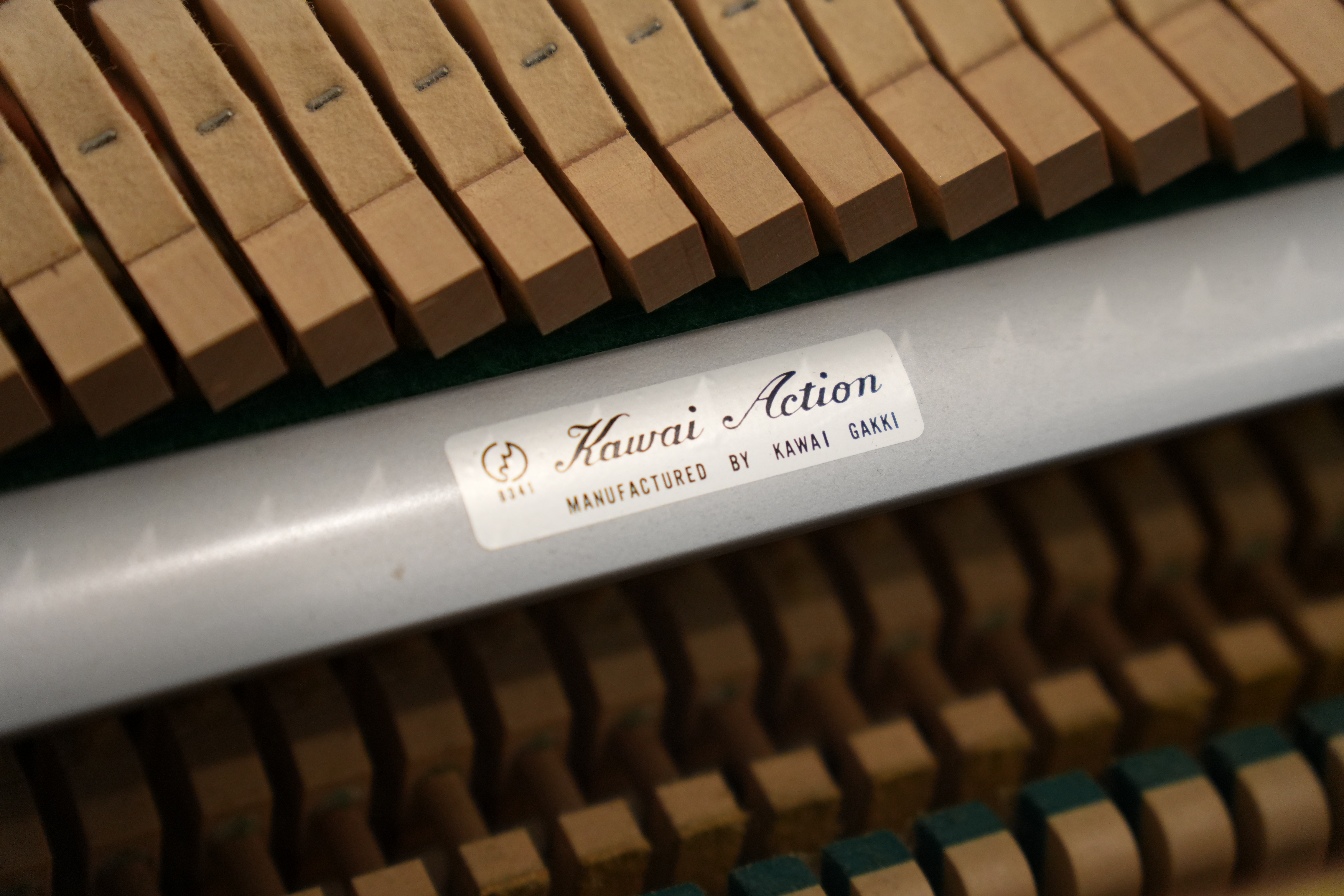 Kawai 708-T Upright Piano – Gallery image – Roberts Pianos Houston