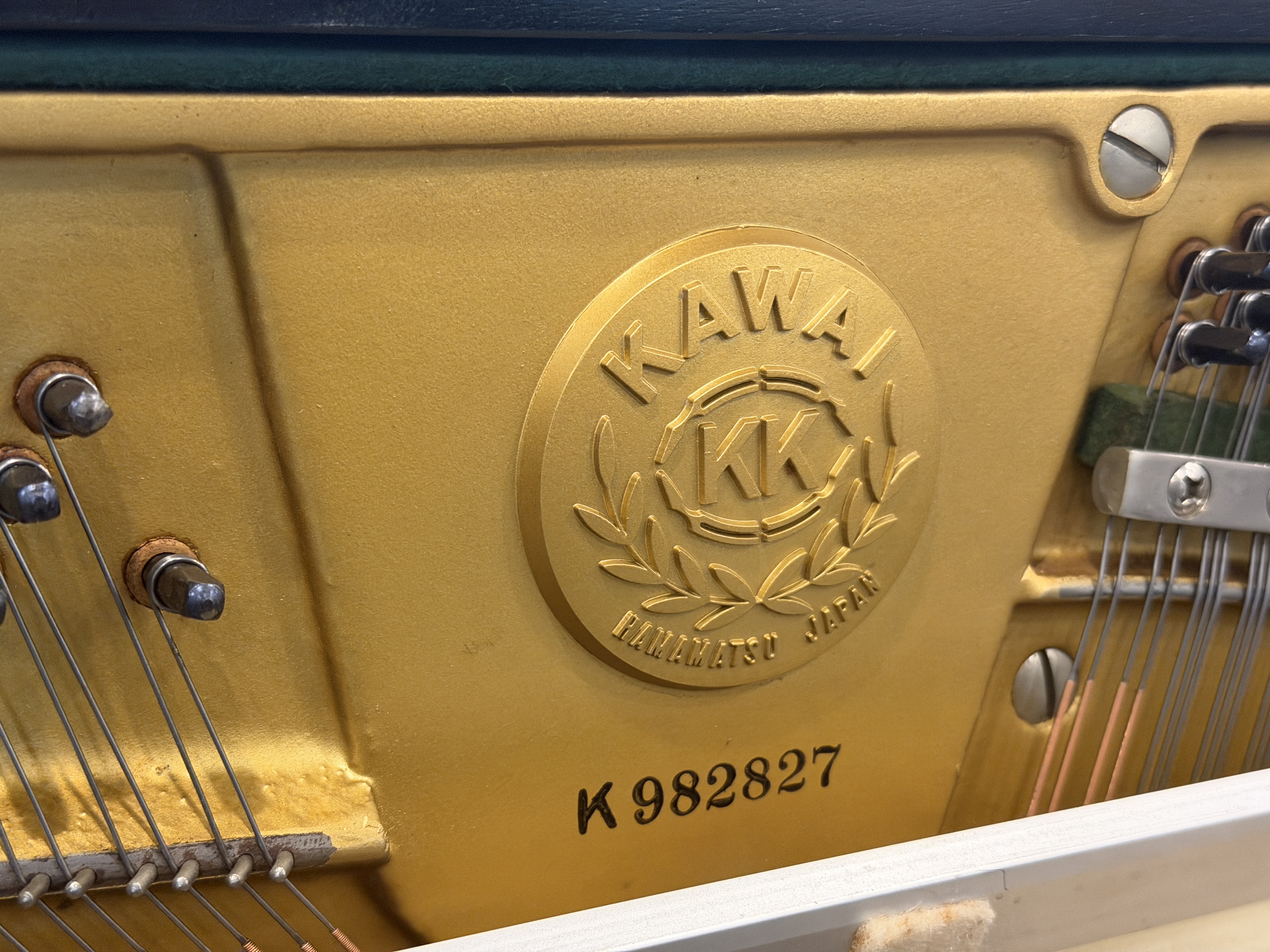 Kawai BL-71 Upright Piano – Gallery image – Roberts Pianos Houston