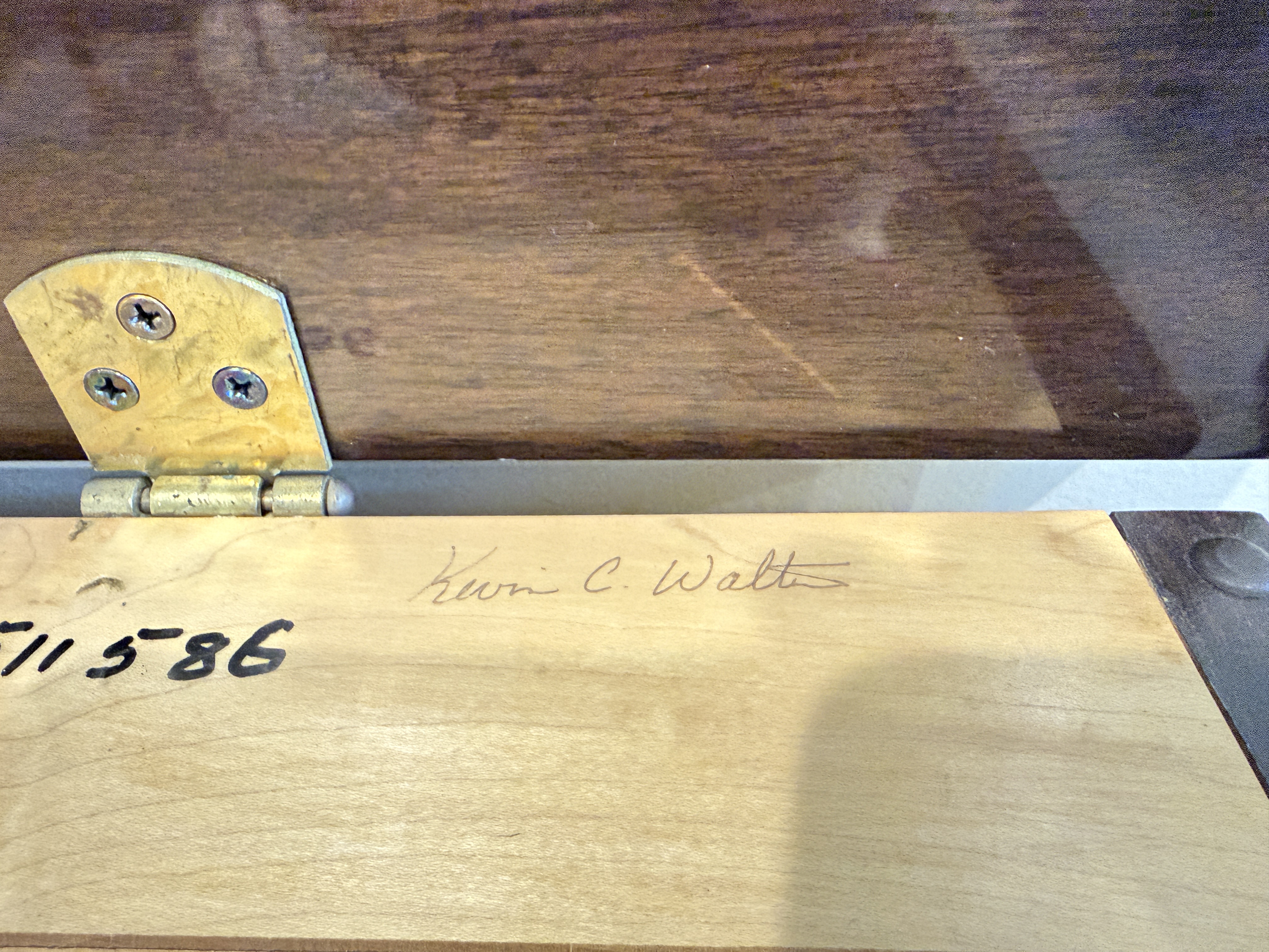 Charles Walter Upright Piano in Mahogany – Gallery image – Roberts Pianos Houston