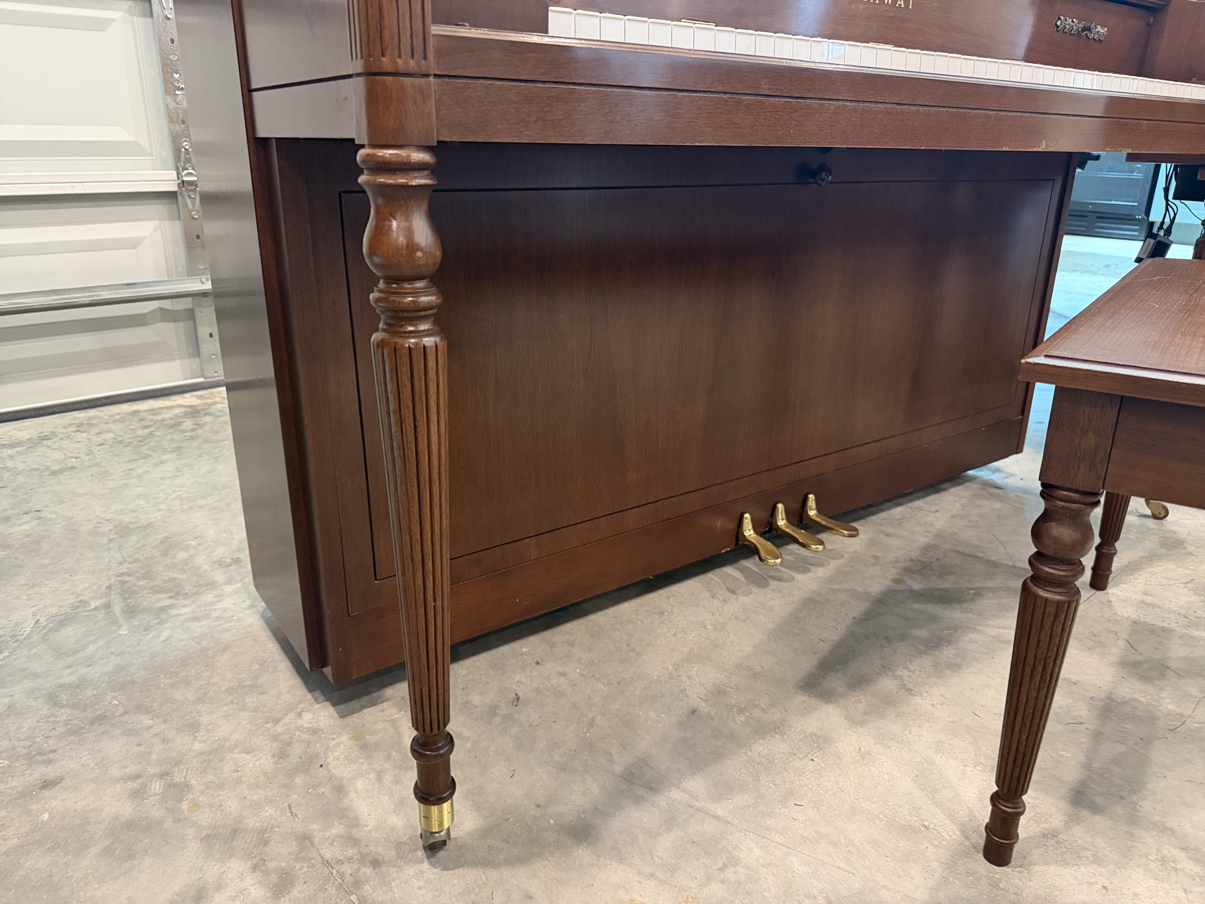 Kawai 708-T Upright Piano – Gallery image – Roberts Pianos Houston