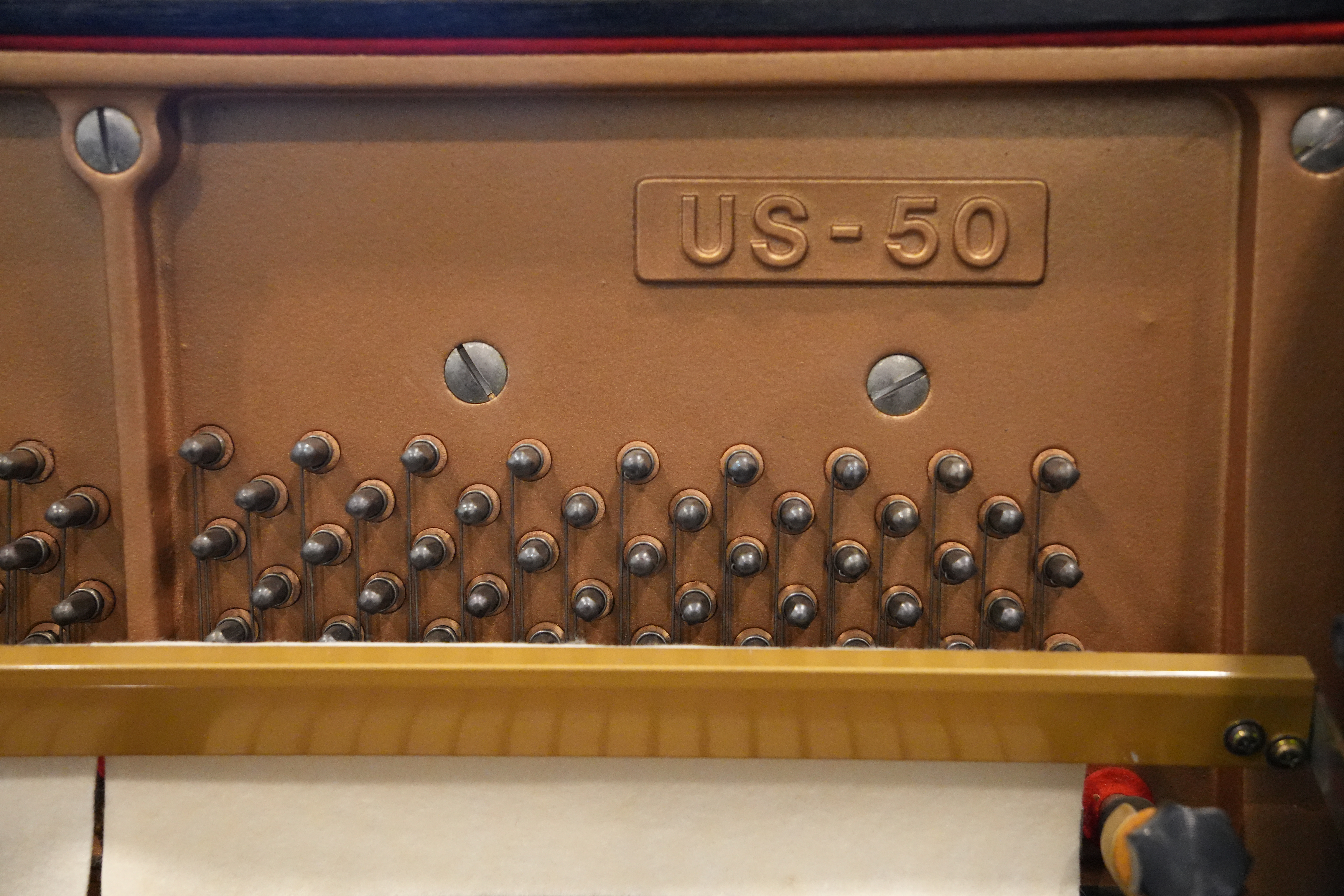 Kawai US-50 in Black highly polished – Gallery image – Roberts Pianos Houston