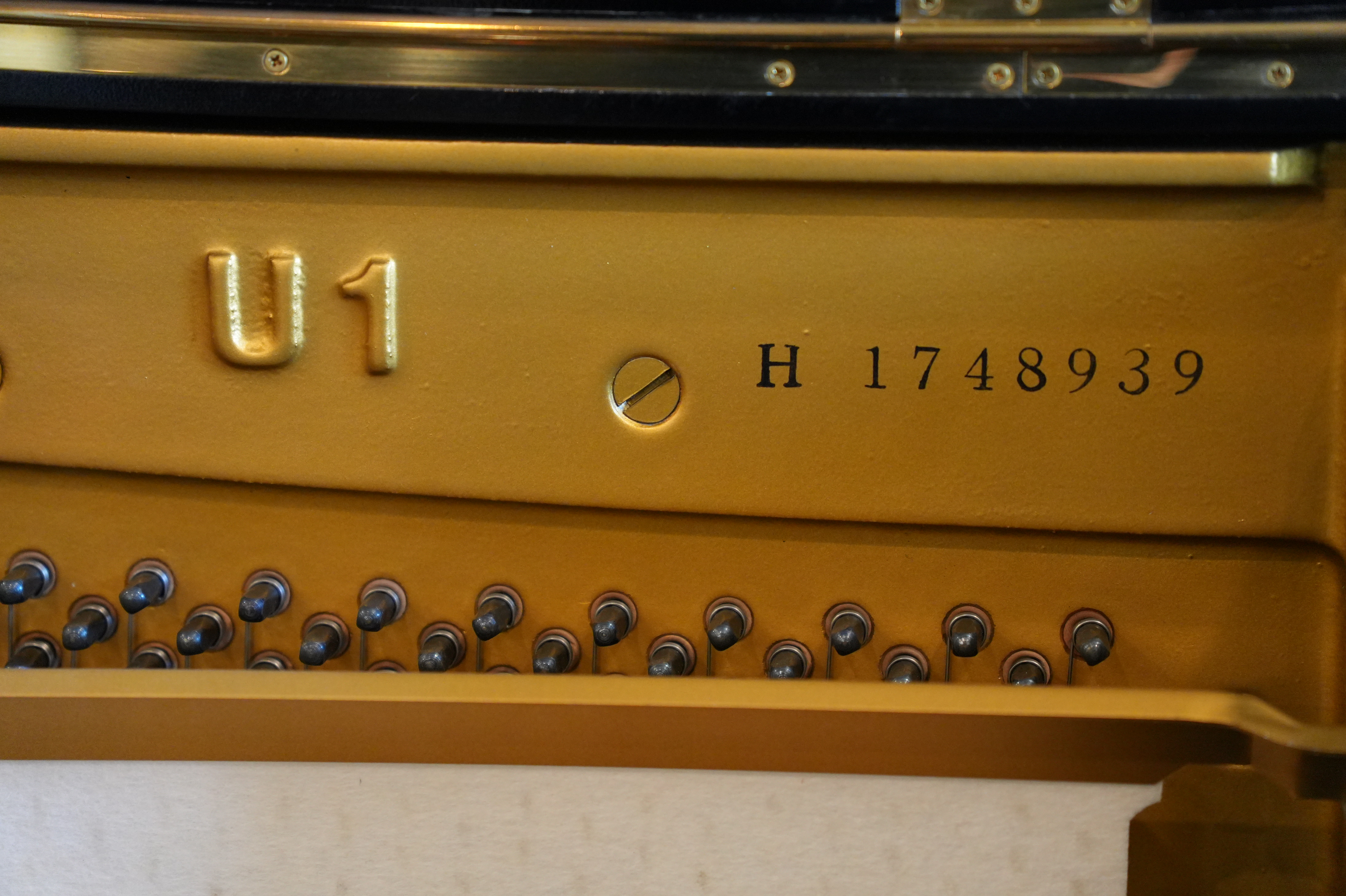 Yamaha U1 Upright Piano in Black – Gallery image – Roberts Pianos Houston