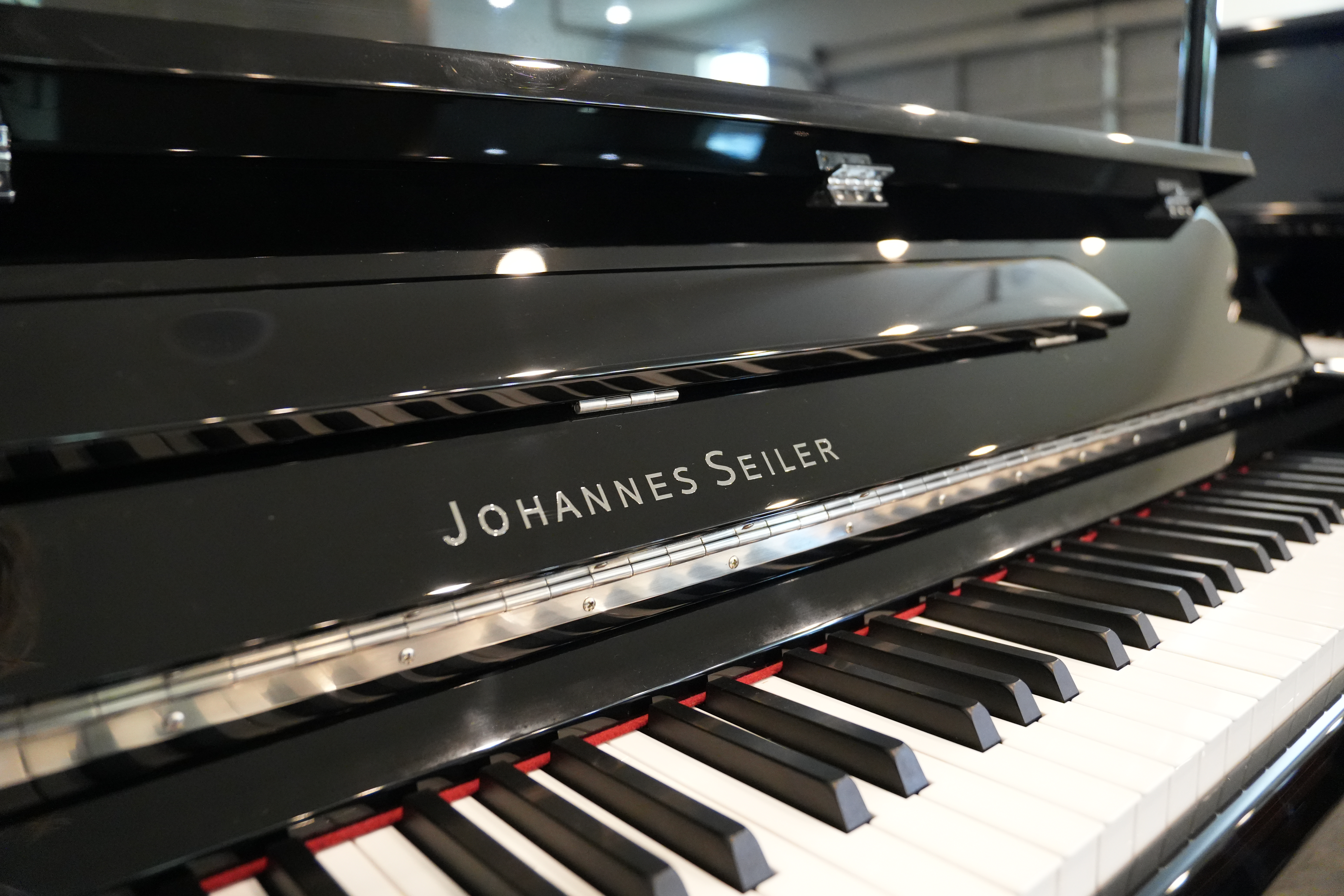 Johannes Seiler GS122 E/P Upright Piano in Black polyester – Gallery image – Roberts Pianos Houston