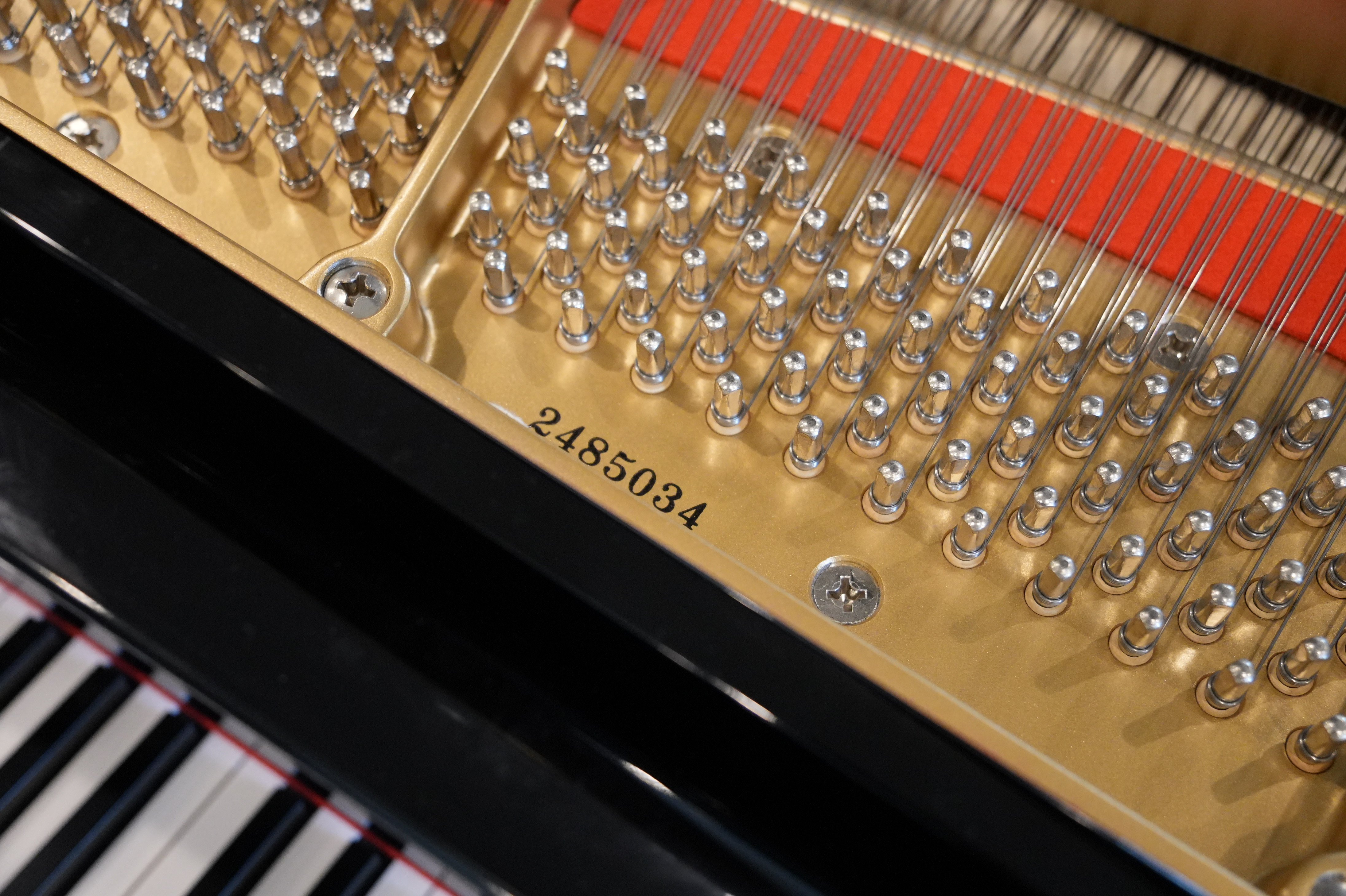 Kawai GM-10LE Grand Piano in Ebony Polyester – Gallery image – Roberts Pianos Houston