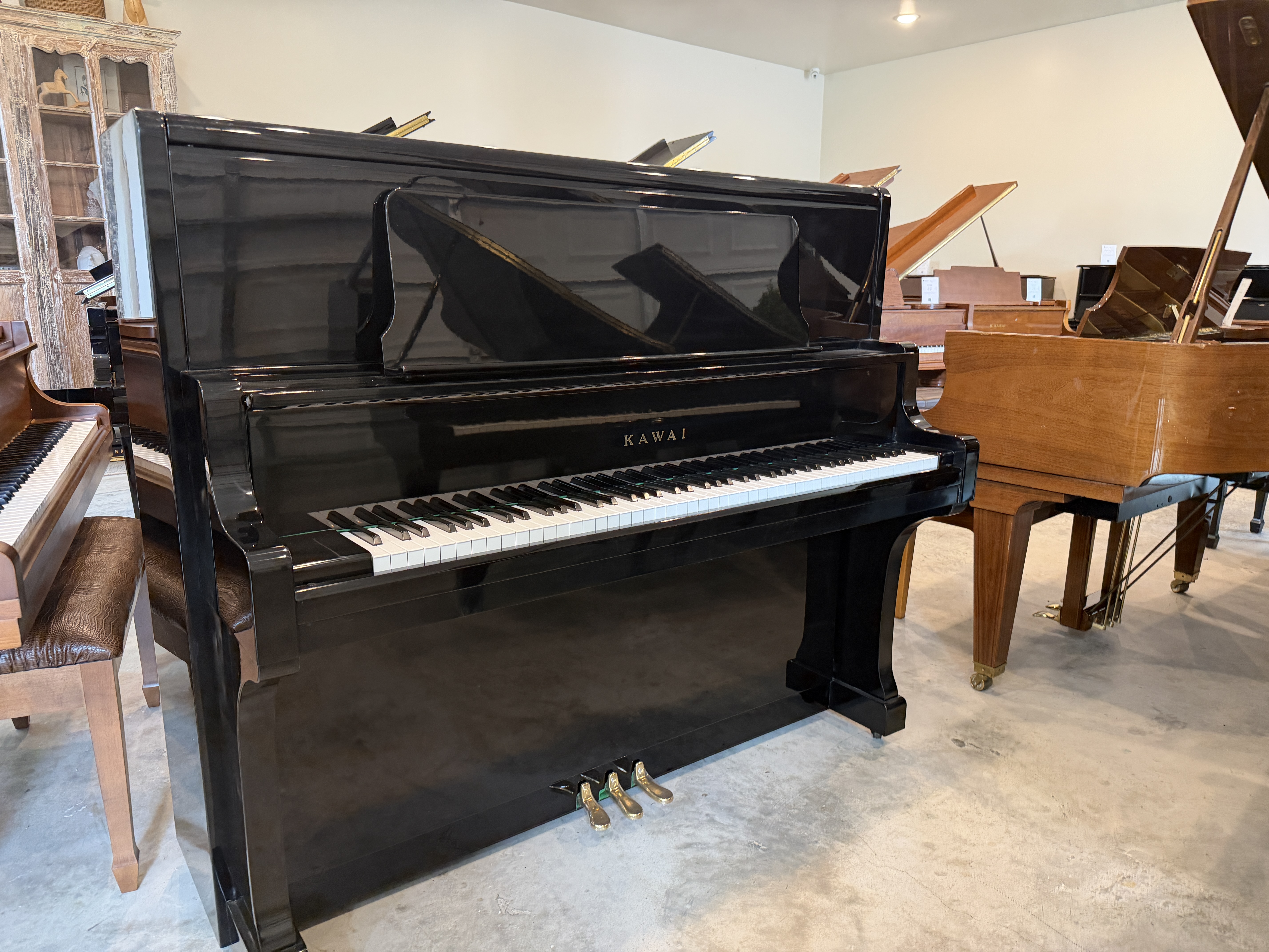 Kawai BL-71 Upright Piano – Gallery image – Roberts Pianos Houston