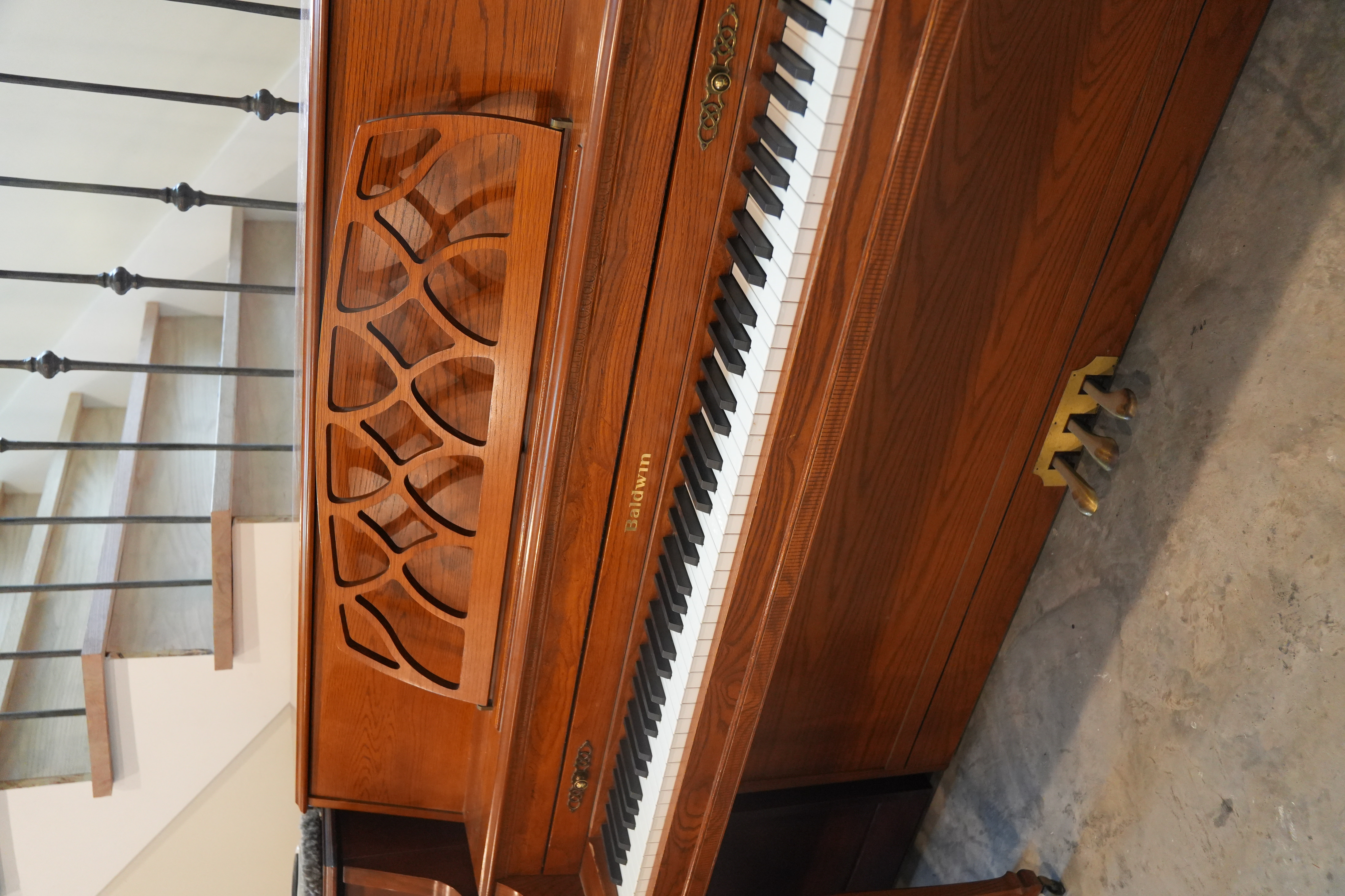 Baldwin 6650AK in Walnut – Gallery image – Roberts Pianos Houston