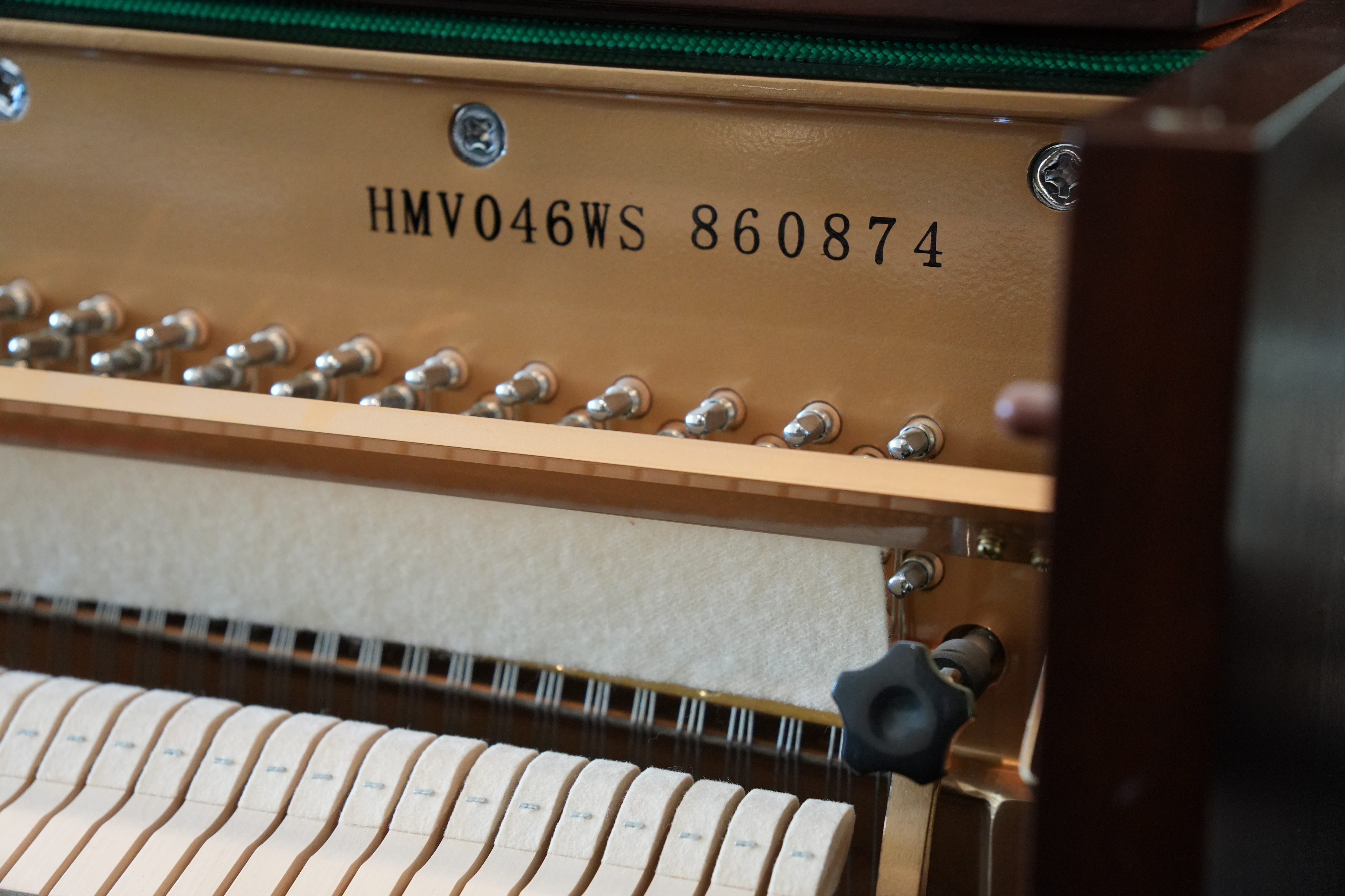 Henry Miller HMV47 – Gallery image – Roberts Pianos Houston