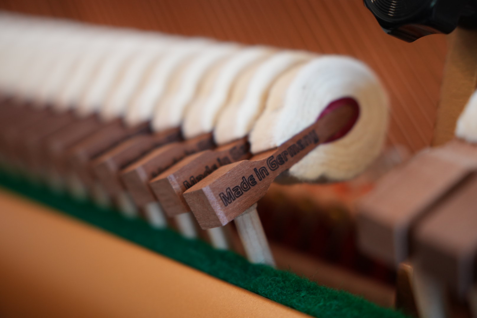 Wilhelm Steinberg P-125 Upright Piano – Gallery image – Roberts Pianos Houston