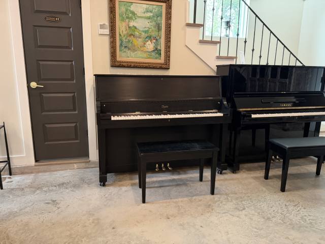 Boston UP-118 in Ebony – Sold piano – Roberts Pianos Houston