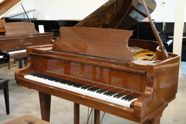 Schimmel 175 Grand Piano – Inventory thumbnail – Roberts Pianos Houston