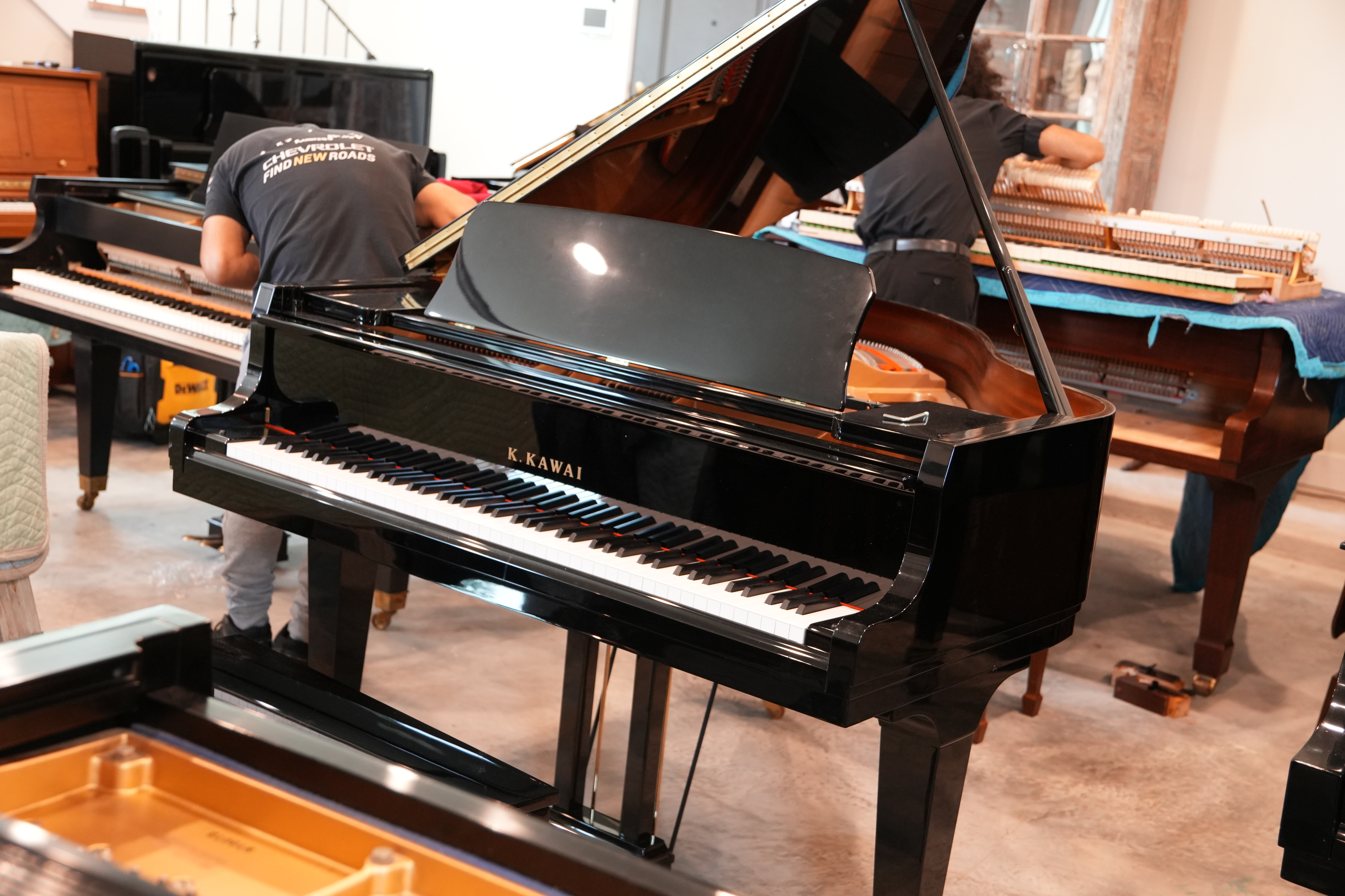 Kawai GL-10 in Black Polyster – Featured instrument – Roberts Pianos Houston