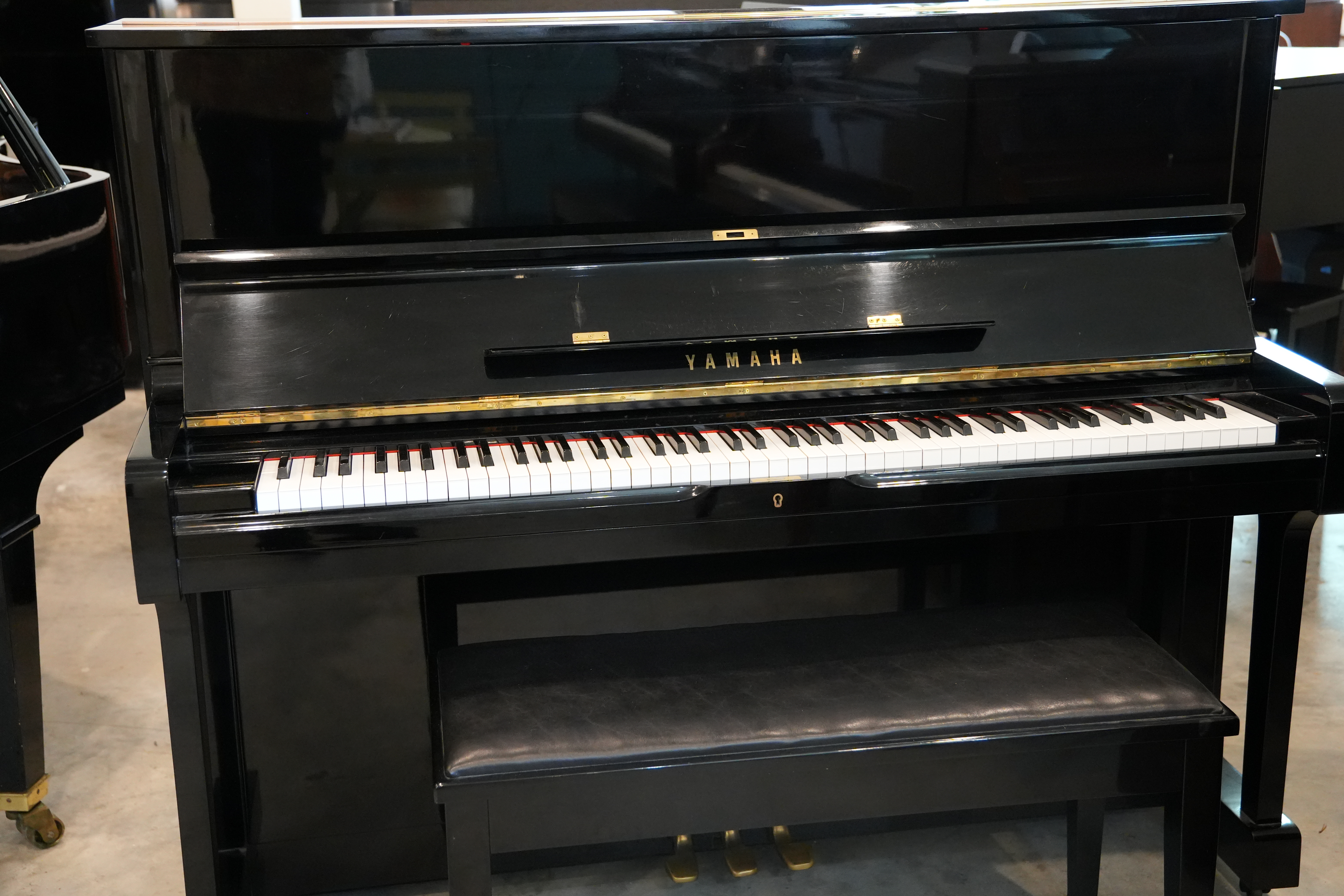 Yamaha U1 Upright Piano in Black – Featured instrument – Roberts Pianos Houston