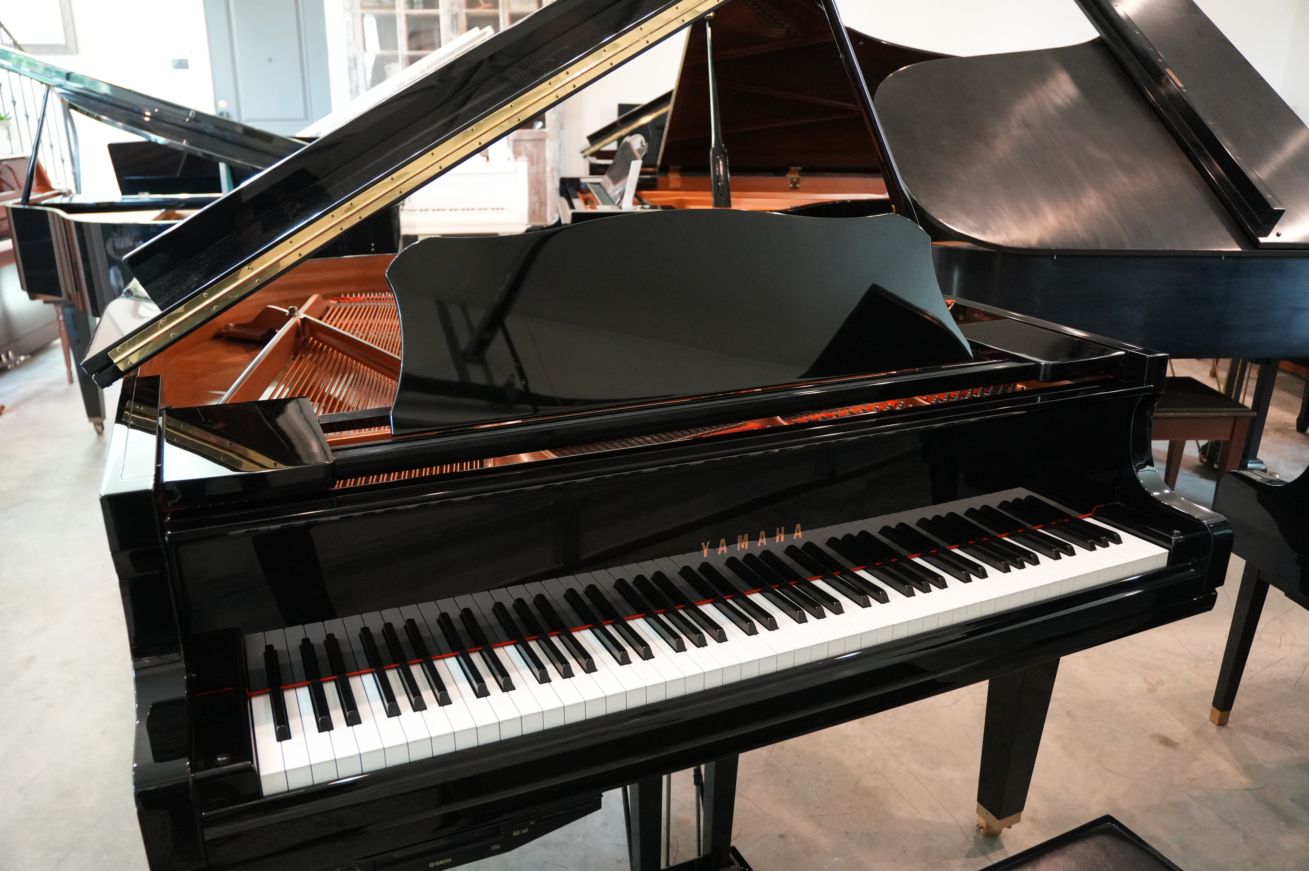 Yamaha DGC1M4 in Ebony – Similar instrument – Roberts Pianos Houston