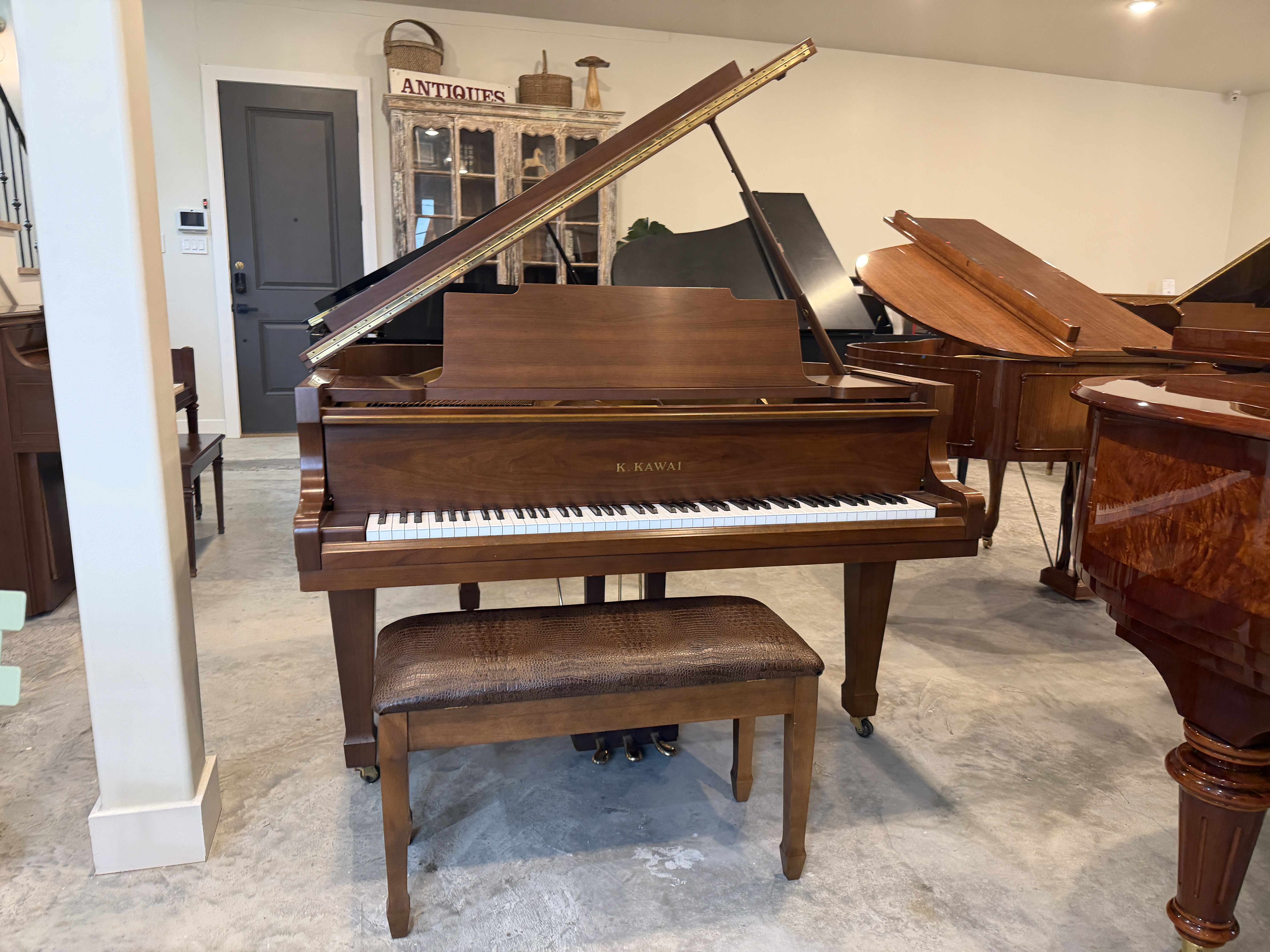 Kawai KG1 Grand Piano in Mahogany – Featured instrument – Roberts Pianos Houston