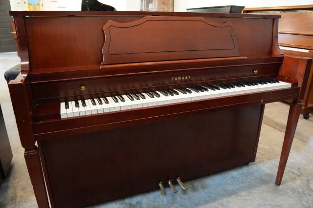 Yamaha M450 in Cherry – Inventory thumbnail – Roberts Pianos Houston
