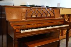 Baldwin 665 Country Oak in Oak – Inventory thumbnail – Roberts Pianos Houston