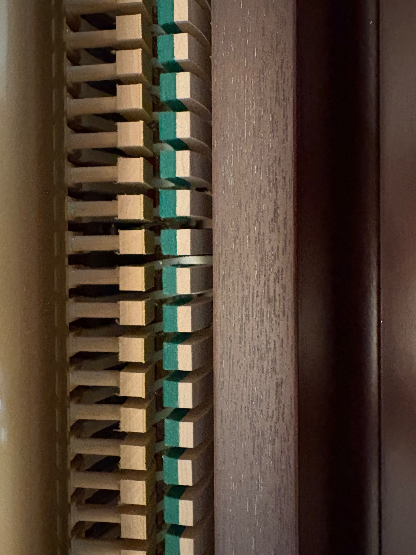 Henry Miller HMV47 – Gallery image – Roberts Pianos Houston