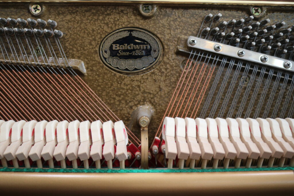 Baldwin piano badge
